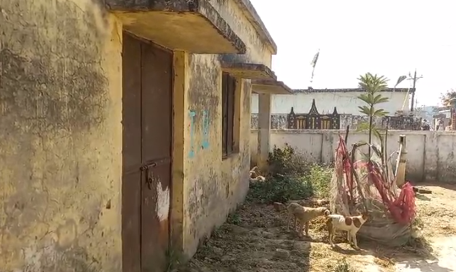 Siddharthnagar: Workers missing from Anganwadi centres, a big game is going on
