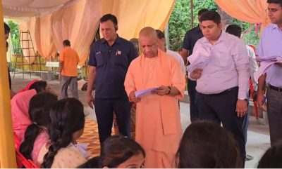 गुरु पूर्णिमा पर गोरखनाथ मंदिर में उमड़ी आस्था, मुख्यमंत्री योगी आदित्यनाथ ने निभाई गुरु परंपरा