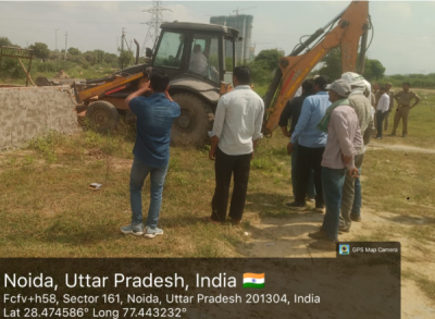 नोएडा सेक्टर-161 में अवैध निर्माण पर चला बुलडोजर, 1200 वर्ग मीटर जमीन कराई गई कब्जामुक्त