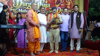 गौतमबुद्धनगर में दुर्गा पूजा पंडालों और रामलीला स्थलों की सुरक्षा बढ़ी, डीसीपी ने किया निरीक्षण