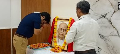 गौतमबुद्धनगर कलेक्ट्रेट में मनाया गया राष्ट्रीय एकता दिवस, अधिकारियों ने ली शपथ